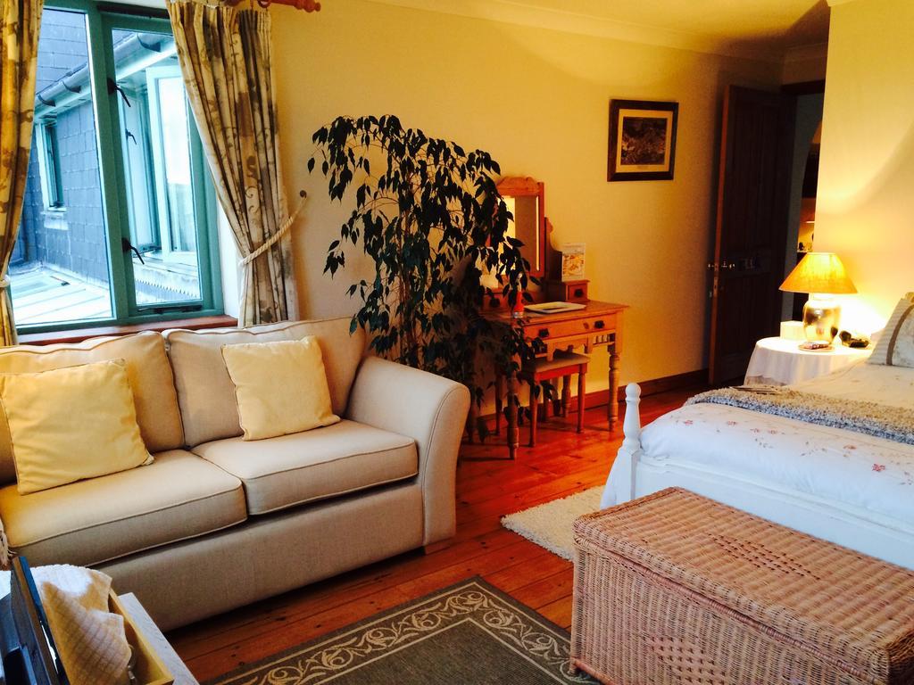 Trecarne House Bed & Breakfast Liskeard Room photo