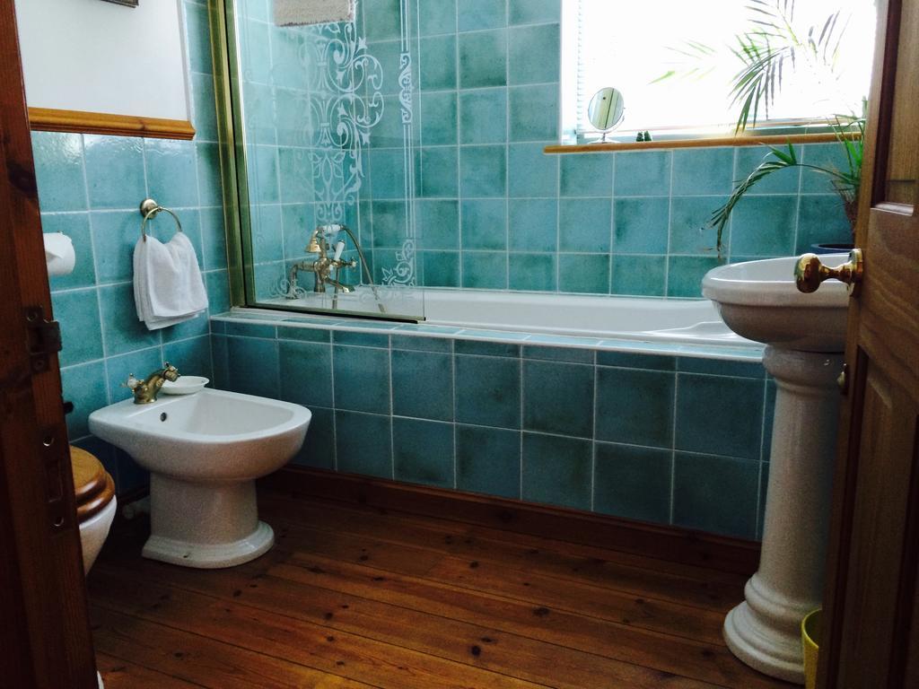 Trecarne House Bed & Breakfast Liskeard Room photo